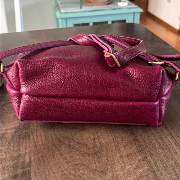 Portland Leather Orchid small Tote backpack. New Unicorn,never carried.